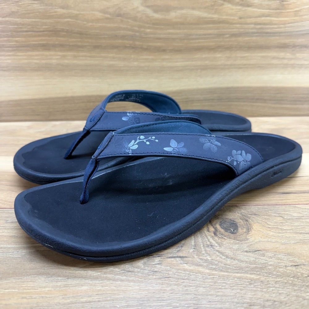 Olukai Ohana Flip Flops Womens 10 Blue Floral Thong Sandals Travel Casual
